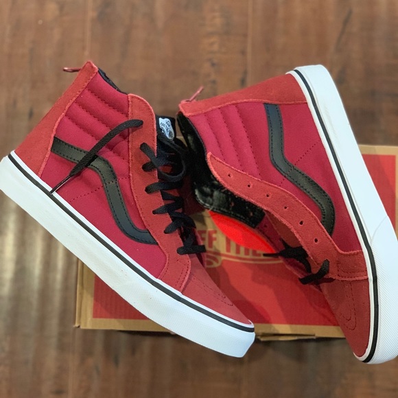 🔻🔻Vans Big Kids Size 4 - Picture 2 of 4